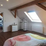 Xxl Belle Etage Bis 14 Personen Nahe * 瓦尔茨胡特·田根