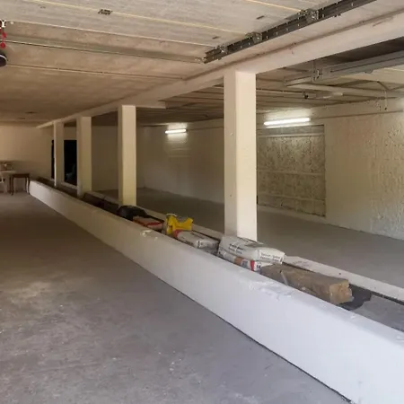 Suedschwarzwald Fuer Gruppen & Monteure 瓦尔茨胡特·田根