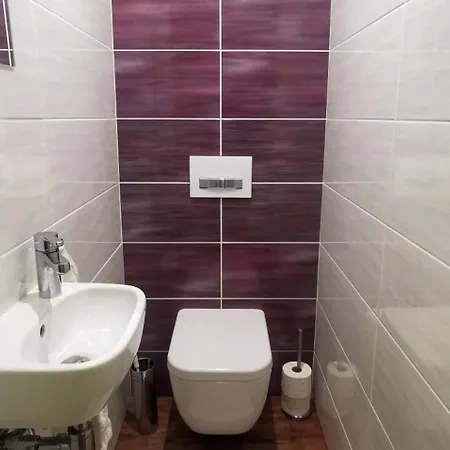Mit 6 Schlafzimmern Fuer 12 Gaeste Und Mehr Apartment *